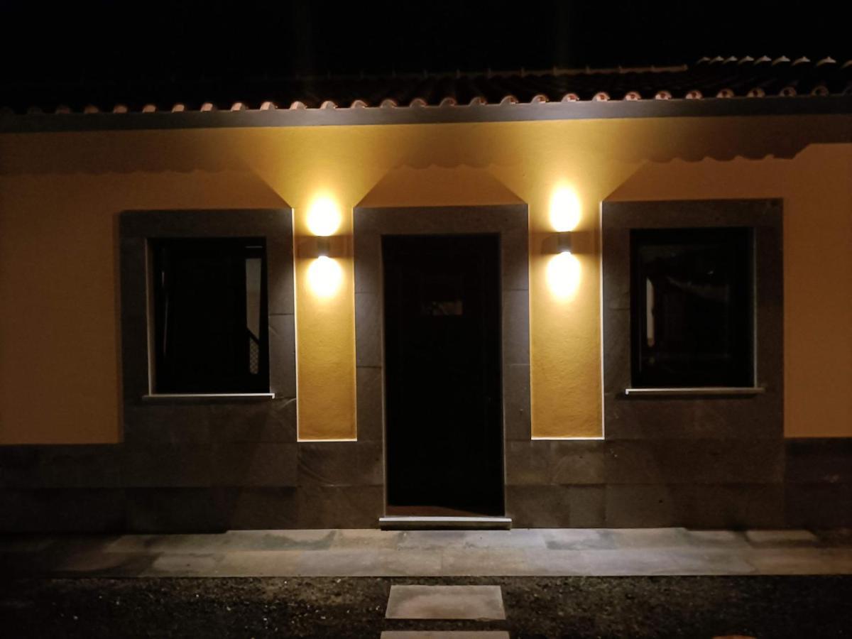 Casa Da Vinha Escondida Al Biscoitos (Terceira) Exterior foto